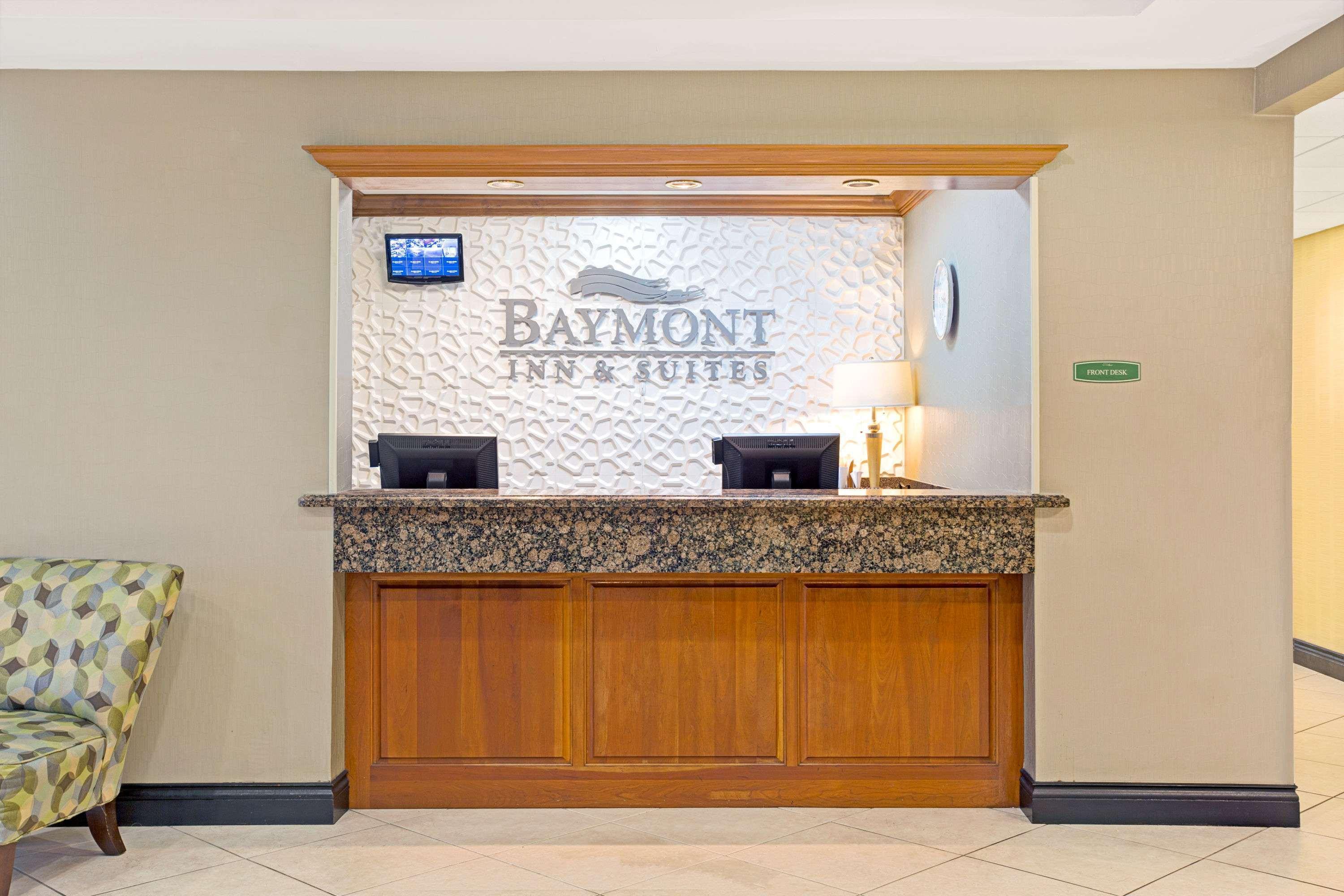 Отель Baymont By Wyndham Miami Doral Экстерьер фото